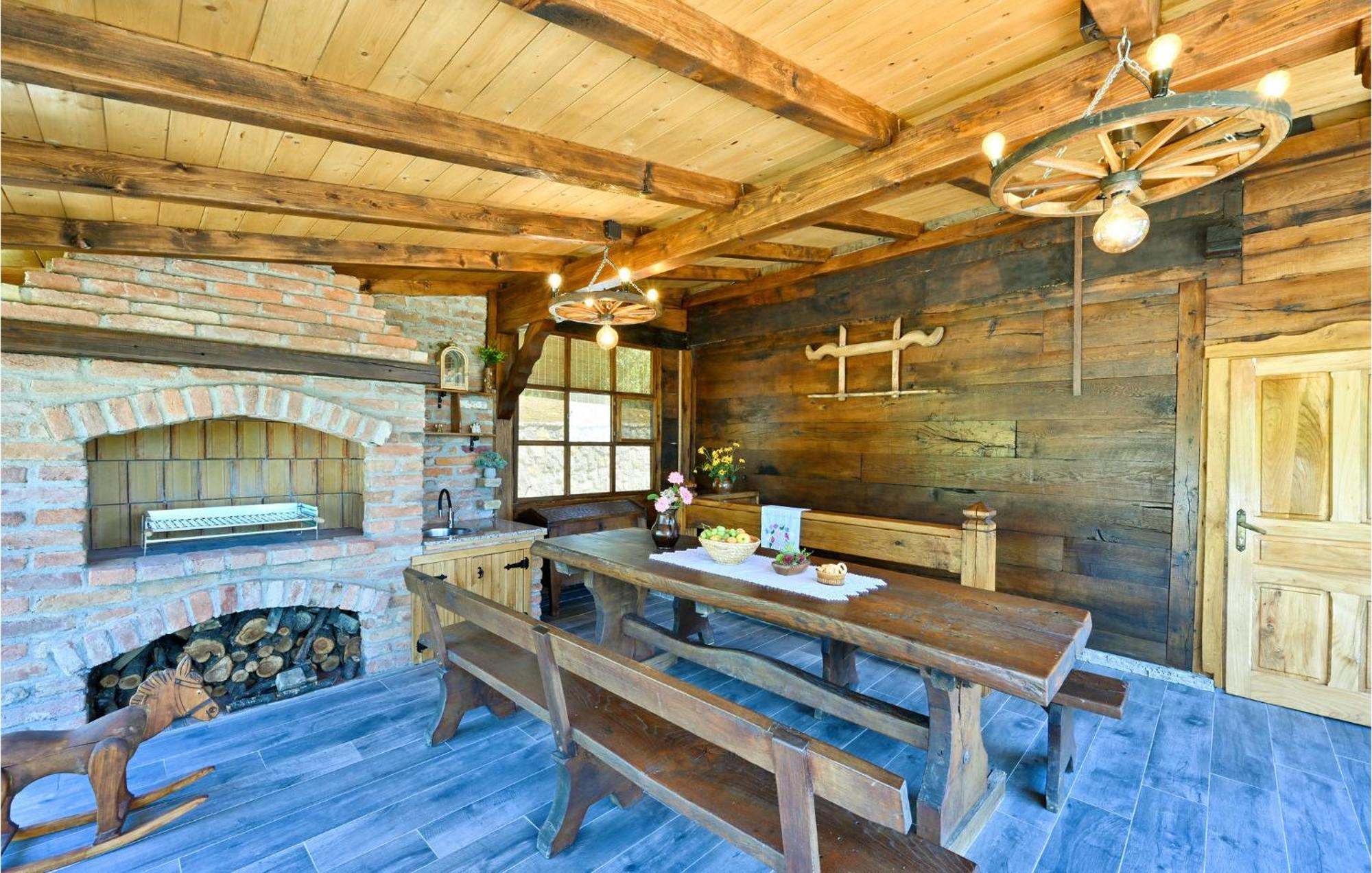 Pet Friendly Home In Varazdin Breg With Jacuzzi Екстериор снимка